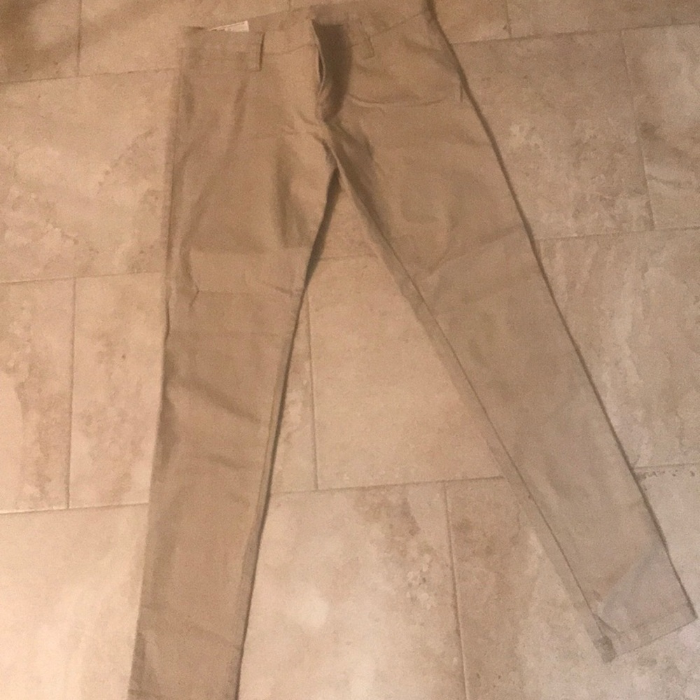 Hurley size 7 khaki pants. NWOT never been worn